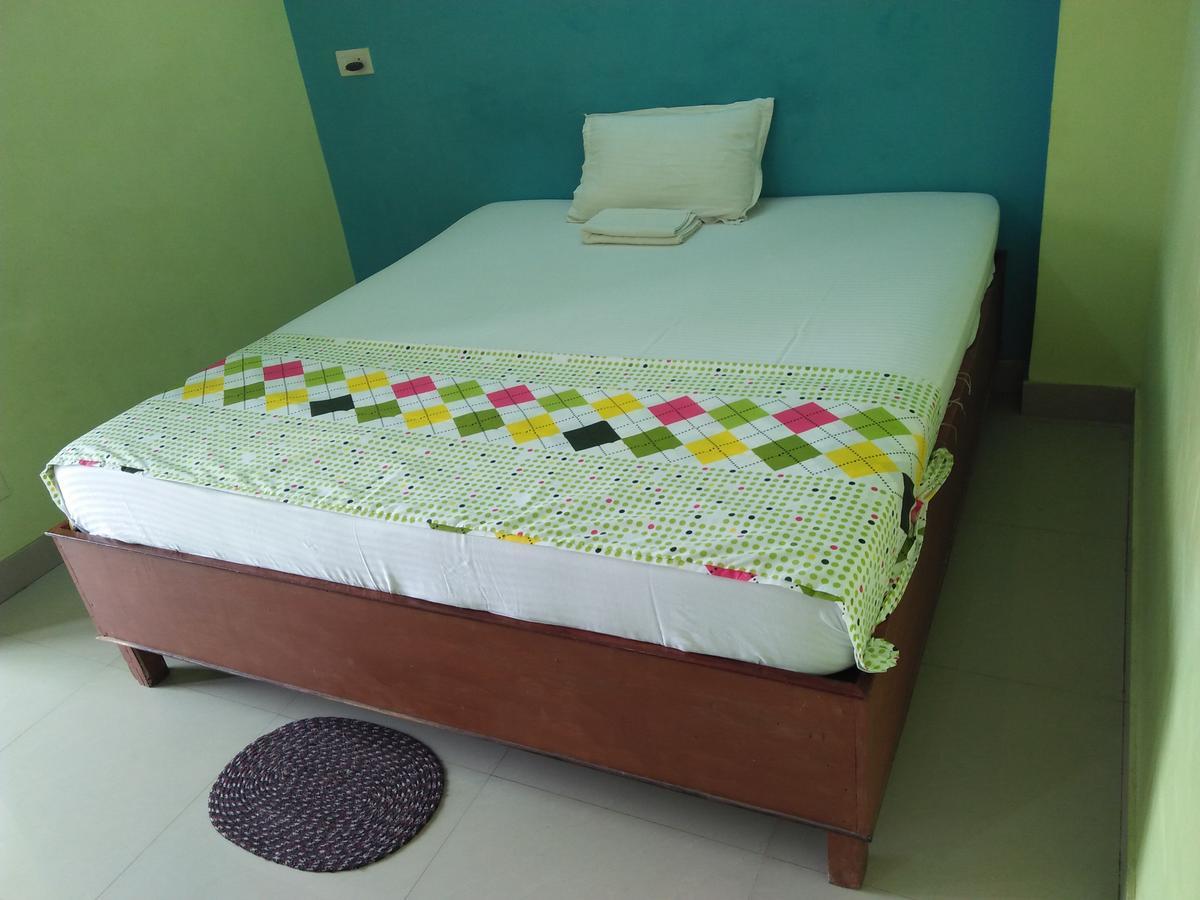 Hotel Sands Bay Puri Rum bild